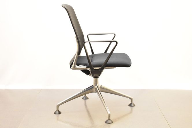 Hovedbilde Vitra Meda konferanse stol