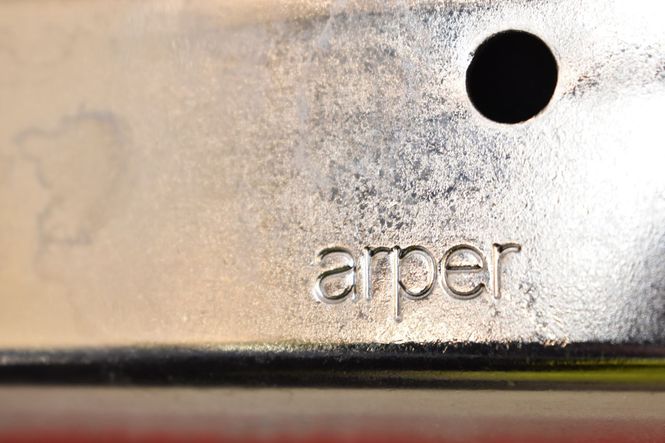 Hovedbilde Arper Catifa 46 i beige skinn / krom