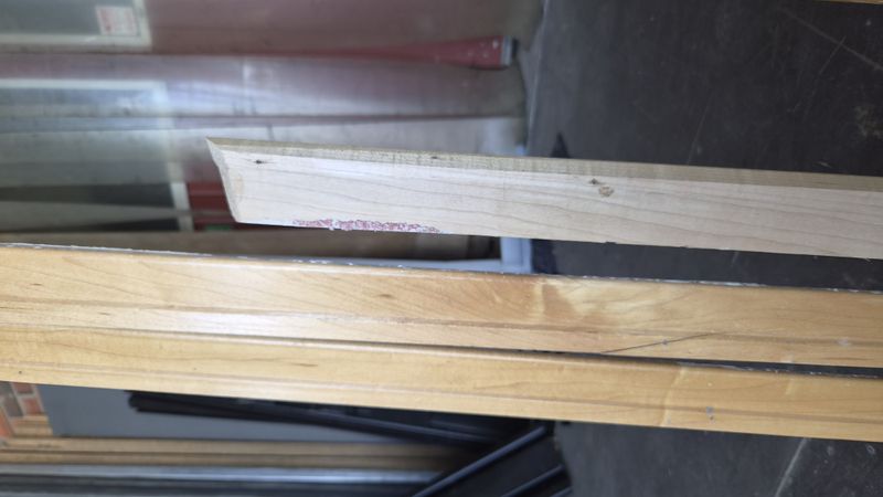 Pakke - Fotlist 12x45 mm bjørk – ca. 8 løpemeter | Heltre listverk